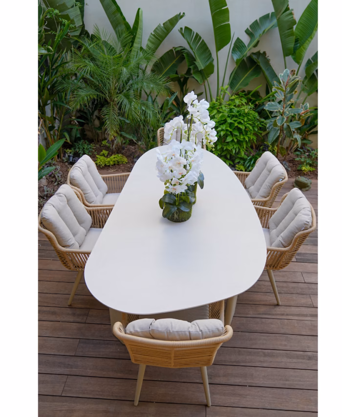 Salle à manger de jardin Palawan (6, 8 ou 10 chaises) – Table en Pierre Frittée & Chaises en Résine Tressée